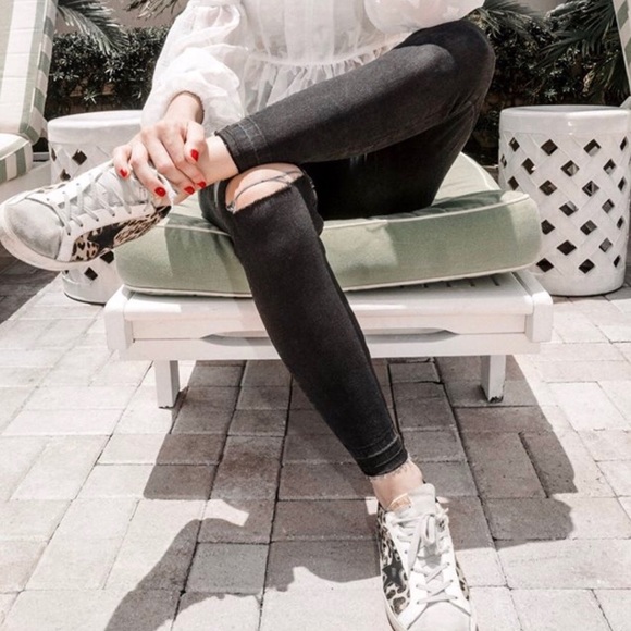 Spanx Distressed Jeans black Slimming ❣️ - Picture 2 of 3